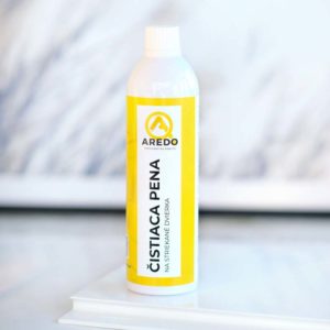 AREDO - čistiaca pena na striekané dvierka
