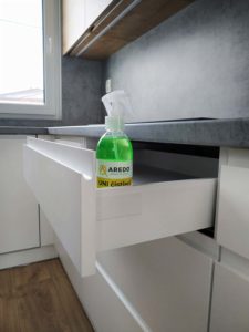 Biele hladké striekané dielce AREDO - Marek Žifčák – Nábytok na mieru